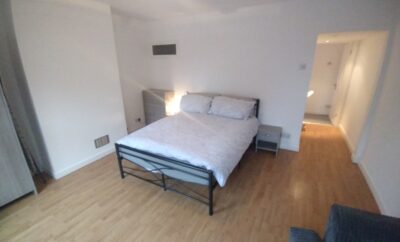 Close to Uni and Reading Town centre